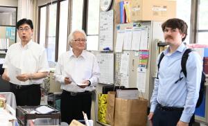 教育長、町長、オーウェン氏