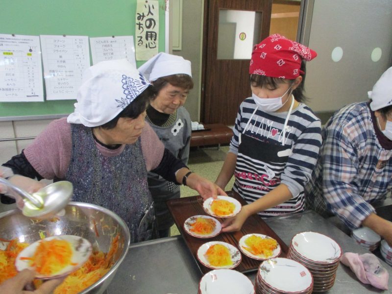 配膳の様子