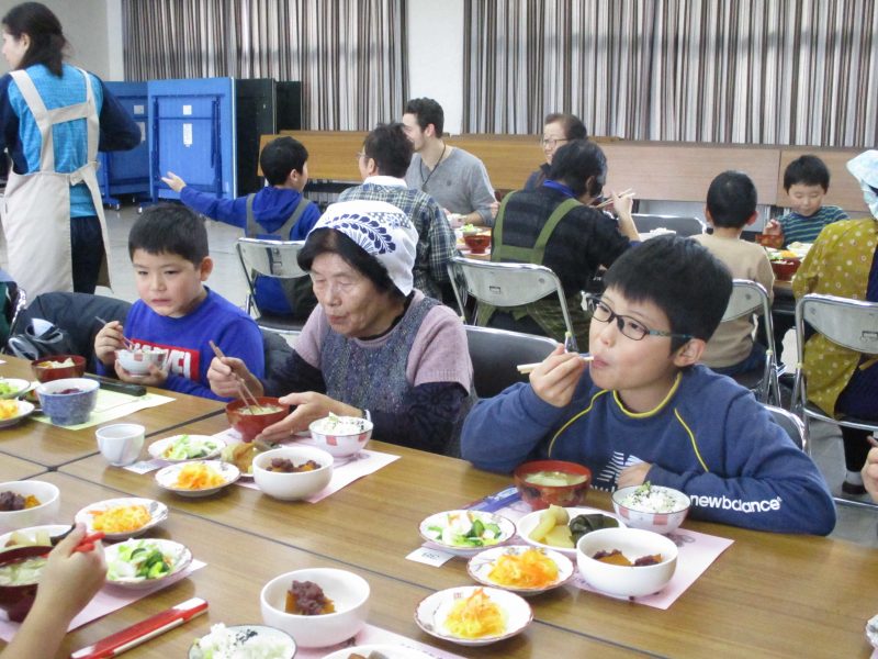 食べている様子2