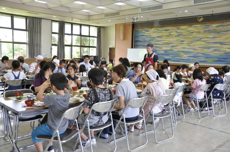 配膳の様子2