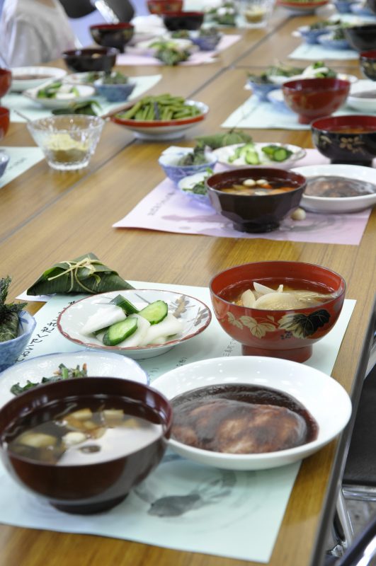 配膳の様子4