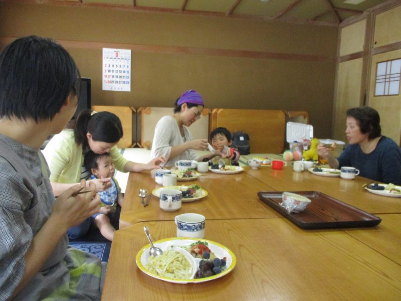 食べている様子2