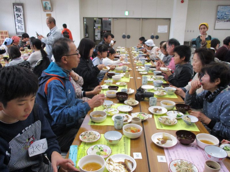 会食の様子2