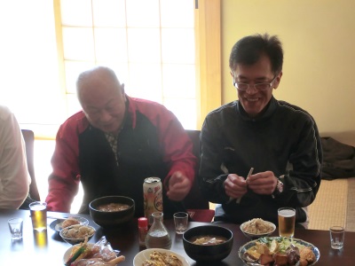 アカデミー生が作った料理を食べている様子5