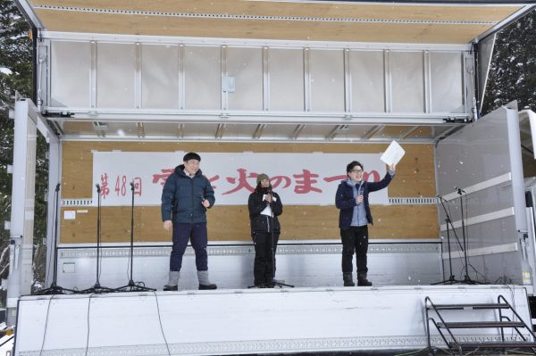 総合司会の吉本興業所属「ぺんぎんナッツ」さんの写真