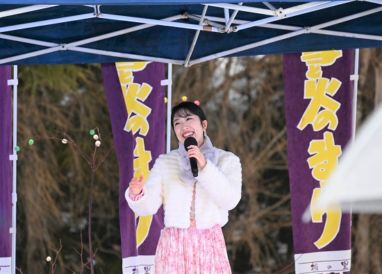 福島県矢吹町出身の演歌歌手津吹みゆさん02