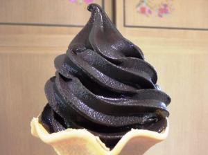 桐炭ソフトクリーム画像