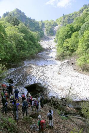 志津倉山スラブの画像