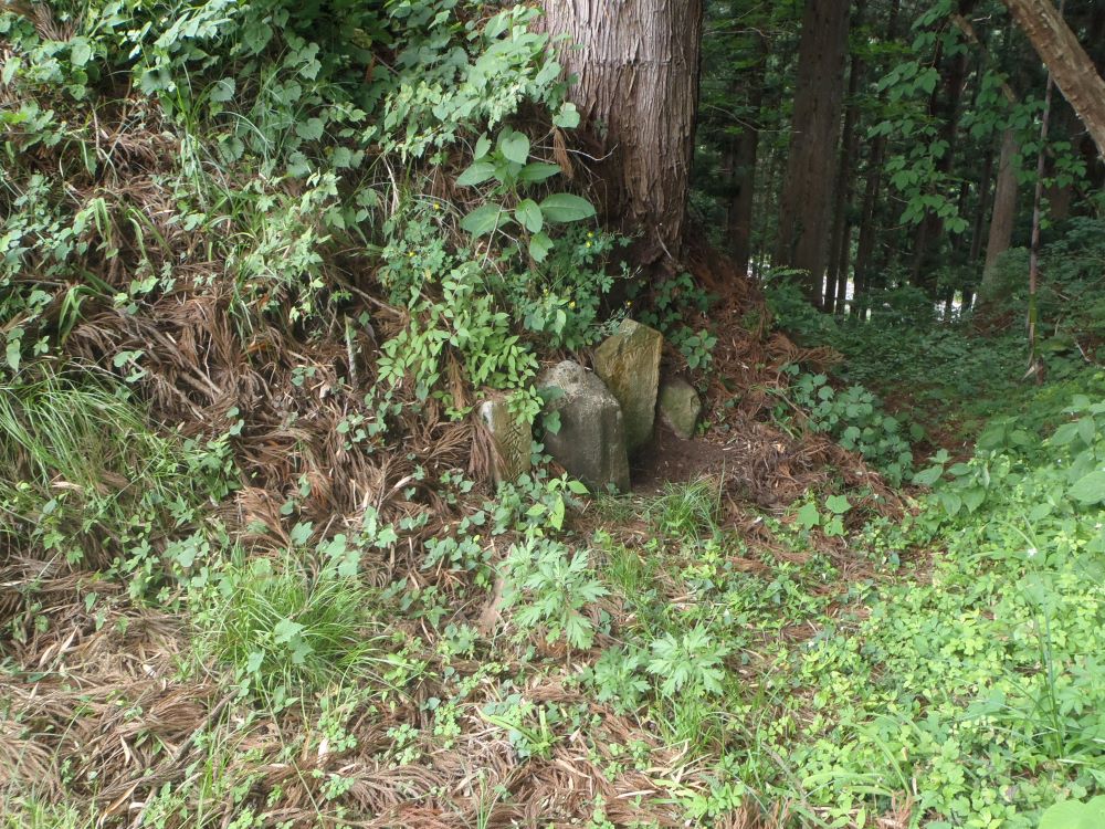 金烏供養塔の画像2