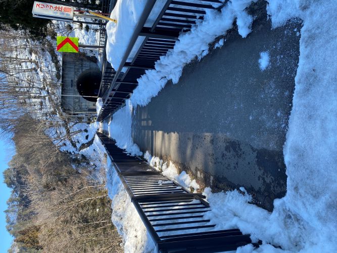 ビューポイントへ向かう歩道の画像